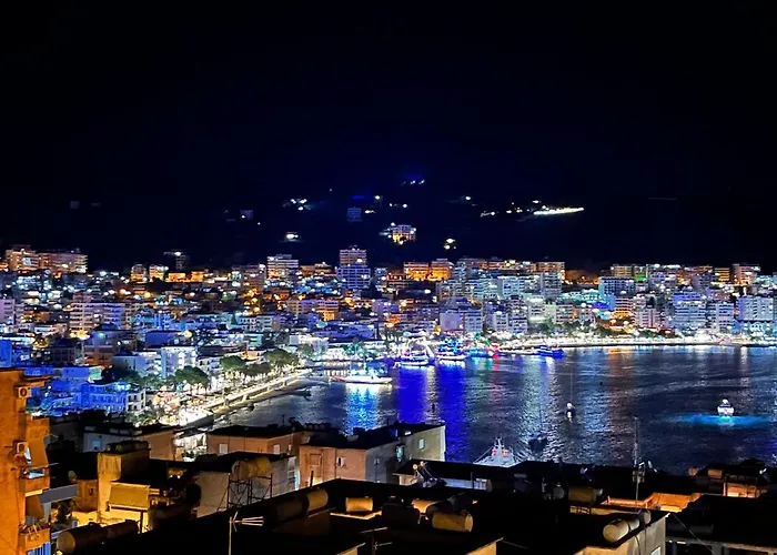 Luxury King And Queen For Royal Saranda